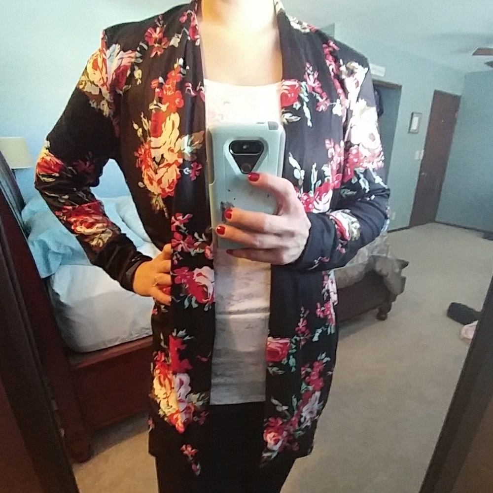 NWOT Floral Cardigan